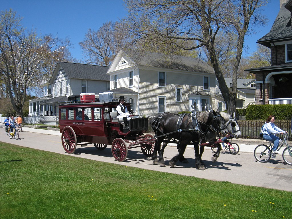 Mackinaw Island Area May 2008 0499.jpg - May 24 2008 a trip to Mackinac City for a 5 M race and a visit to Mackinac Island. A day to the UP, Paradise, Whitefish Point and Tahquamen Falls. This was followed by trips to Petoskey and Charlevoix.